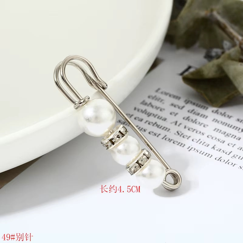 π BlingNtecH Luxe Pearl Spark Waist Pin β Where Elegance Meets Modern Glam π