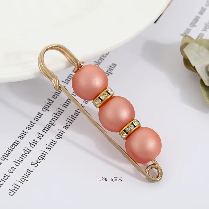 π BlingNtecH Luxe Pearl Spark Waist Pin β Where Elegance Meets Modern Glam π