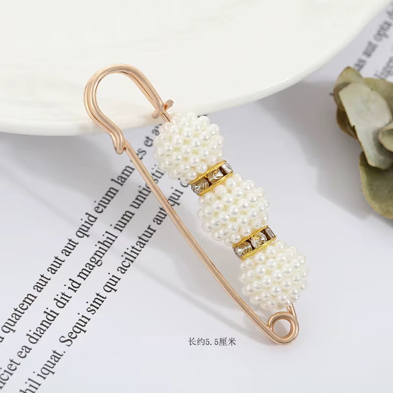 π BlingNtecH Luxe Pearl Spark Waist Pin β Where Elegance Meets Modern Glam π