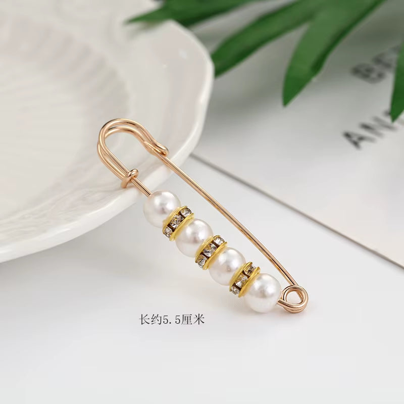 π BlingNtecH Luxe Pearl Spark Waist Pin β Where Elegance Meets Modern Glam π